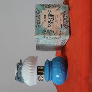 AVON Courting Lamp Decanter! Men's Elusive Cologne Full Bottle!!